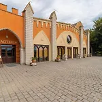 Hotel Puchner Kastelyszallo Premium 4*