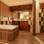Puchner Kastelyszallo Premium Hotel Bikal