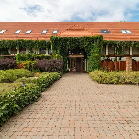 Hotel Puchner Kastelyszallo Premium