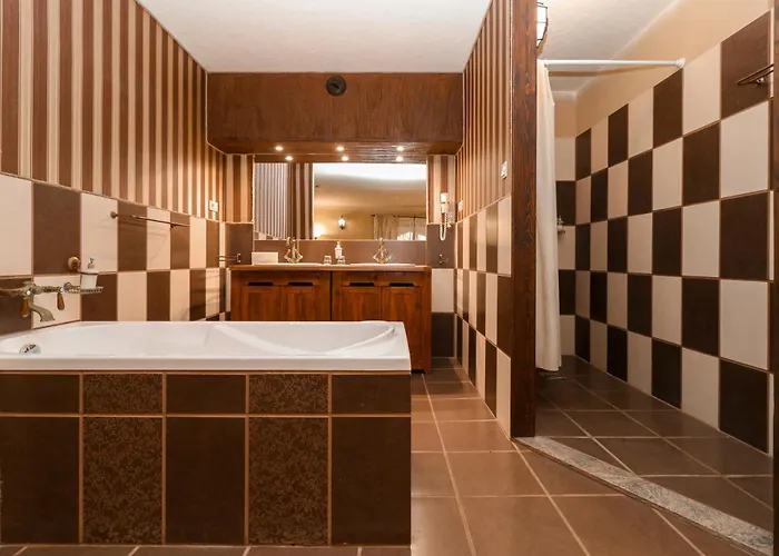 Puchner Kastelyszallo Premium 4*